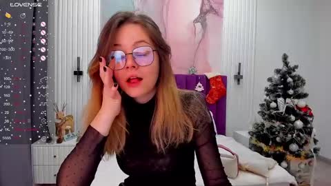 Kelly online show from January 3, 1:27 am