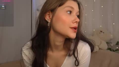 Snapshot of kelly_ember chatting on October 21, 8:48 am KELLY online show from October 21, 8:48 am