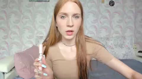 Snapshot of kelly_gerzikaaa chatting on June 28, 9:37 am kelly_gerzikaaa online show from June 28, 9:37 am