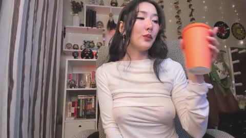 Snapshot of kellyasian chatting on November 12, 6:25 am Leia online show from November 12, 6:25 am