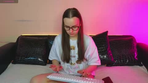 Snapshot of kellycartie chatting on October 14, 12:06 pm Im Kelly online show from October 14, 12:06 pm