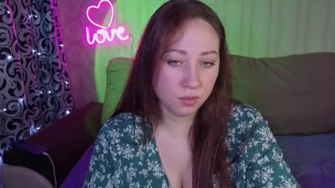 kellycrystall online show from March 26, 7:25 am