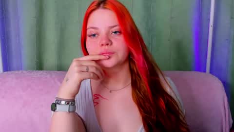 Snapshot of kellyfiery chatting on May 24, 1:21 am Kellyfiery online show from May 24, 1:21 am
