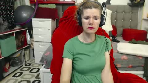 kelly online show from January 23, 11:36 pm
