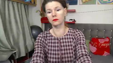 kelly online show from February 9, 5:50 pm