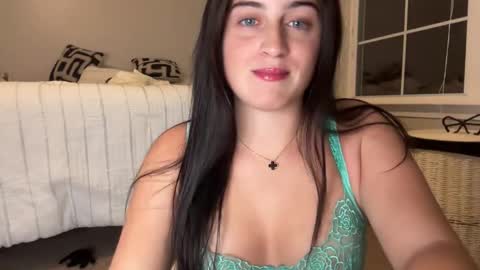 kellysswrld online show from January 14, 2:17 am