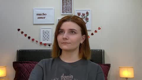 Kelly Stoneys online show from March 1, 5:04 pm