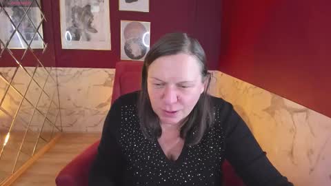 Kelly online show from December 4, 1:20 pm