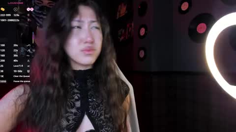 kellyy_bern online show from May 22, 1:24 am
