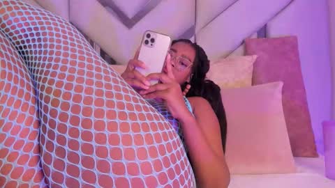 Kelly online show from September 24, 6:39 am