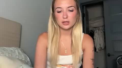 Kelsey Blu online show from June 27, 12:15 am