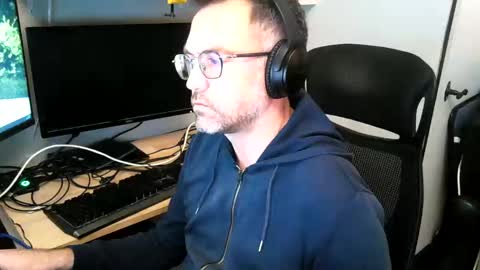 kelvin06133 online show from December 18, 11:08 pm