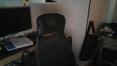 kelvin06133 online show from February 9, 6:26 pm