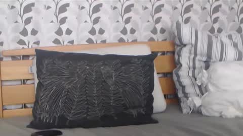 kelywild20 online show from November 30, 8:40 am