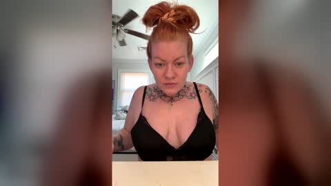 kelzblowswoods online show from December 22, 3:53 pm