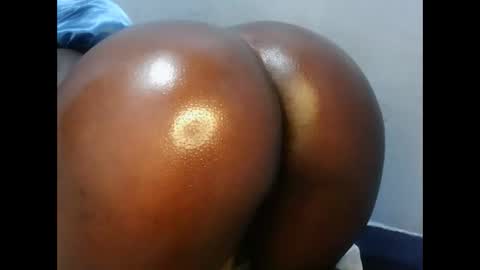 Snapshot of kem2000400282 chatting on November 20, 7:13 pm kem2000400282 online show from November 20, 7:13 pm