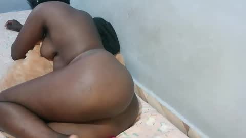 Snapshot of kem2000400282 chatting on April 10, 7:02 am kem2000400282 online show from April 10, 7:02 am