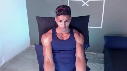 ken__owensx online show from July 13, 8:11 pm