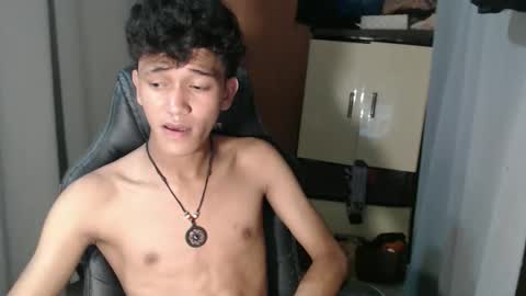 Snapshot of ken_bigcockxx chatting on October 13, 1:16 am Ken online show from October 13, 1:16 am