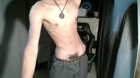 Snapshot of ken_bigcockxx chatting on November 4, 4:28 pm Ken online show from November 4, 4:28 pm