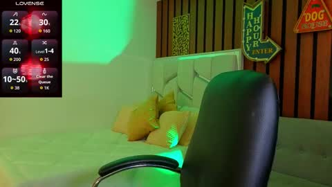 Snapshot of ken_blaker chatting on November 8, 6:40 pm ken_blaker online show from November 8, 6:40 pm