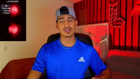 Snapshot of ken_blaker chatting on November 10, 7:13 pm ken_blaker online show from November 10, 7:13 pm