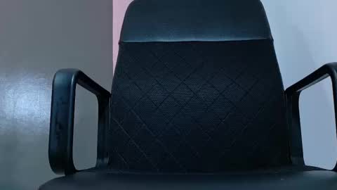 Snapshot of ken_boy_ chatting on October 25, 11:40 am online show from October 25, 11:40 am