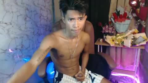 ken_minjun online show from March 2, 7:15 am