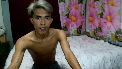 ken_minjun online show from July 14, 10:21 am
