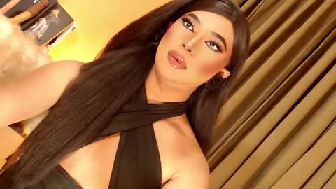 Ebony online show from October 22, 7:02 pm