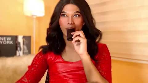 Ebony online show from November 24, 6:40 pm