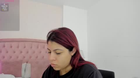 Kendall online show from November 15, 6:44 am