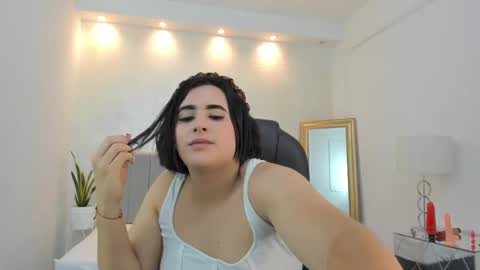 kendall_roous online show from September 18, 8:44 pm