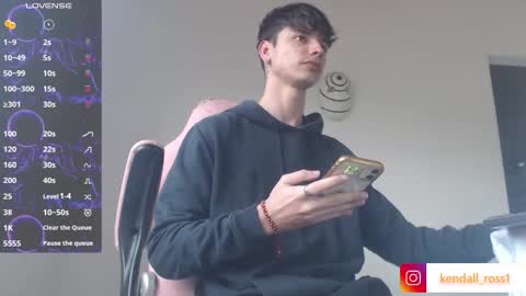 kendall ross online show from October 26, 3:07 pm