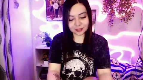 kendall_snow online show from July 1, 4:29 pm