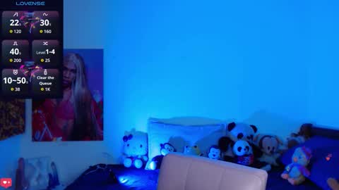 kendallgil_ online show from November 13, 7:07 am