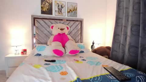 Snapshot of kendalljoy chatting on October 16, 3:07 am Kendall joy online show from October 16, 3:07 am