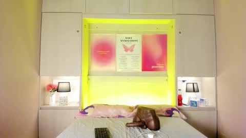 Kendal online show from February 28, 1:23 pm