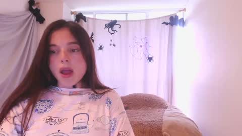 kendall online show from October 11, 7:56 pm