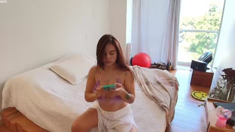 Snapshot of kendalltyler chatting on February 5, 5:50 pm kendall online show from February 5, 5:50 pm