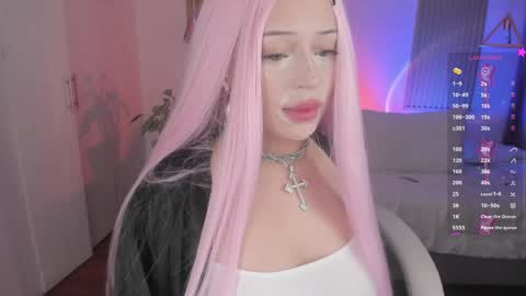 Snapshot of kendallwett chatting on October 14, 7:03 pm Kendall online show from October 14, 7:03 pm