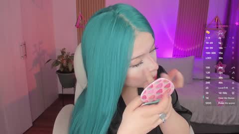 Snapshot of kendallwett chatting on October 19, 8:09 pm Kendall online show from October 19, 8:09 pm