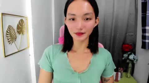 KENDAL online show from November 12, 8:15 am