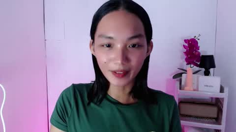 KENDAL online show from November 13, 7:35 pm