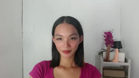 KENDAL online show from November 14, 2:38 pm