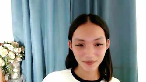 KENDAL online show from November 17, 6:35 pm