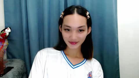 KENDAL online show from November 27, 8:00 pm