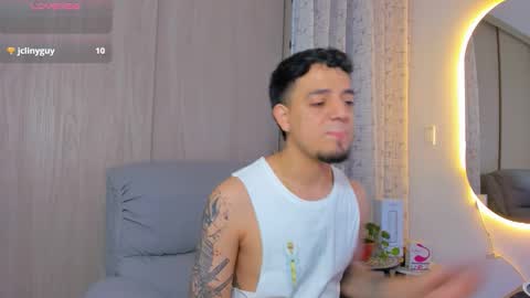 kendel_dimitri online show from November 11, 6:35 am