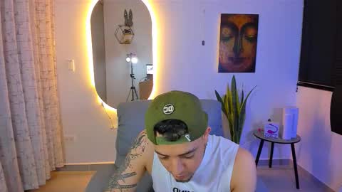kendel_dimitri online show from March 14, 7:36 am