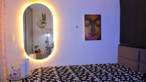 kendel_dimitri online show from March 22, 4:49 am